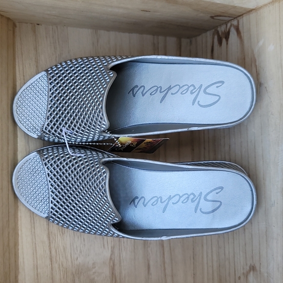 Skechers Plastic Waffle Design Open Toe Wedges - Picture 7 of 8